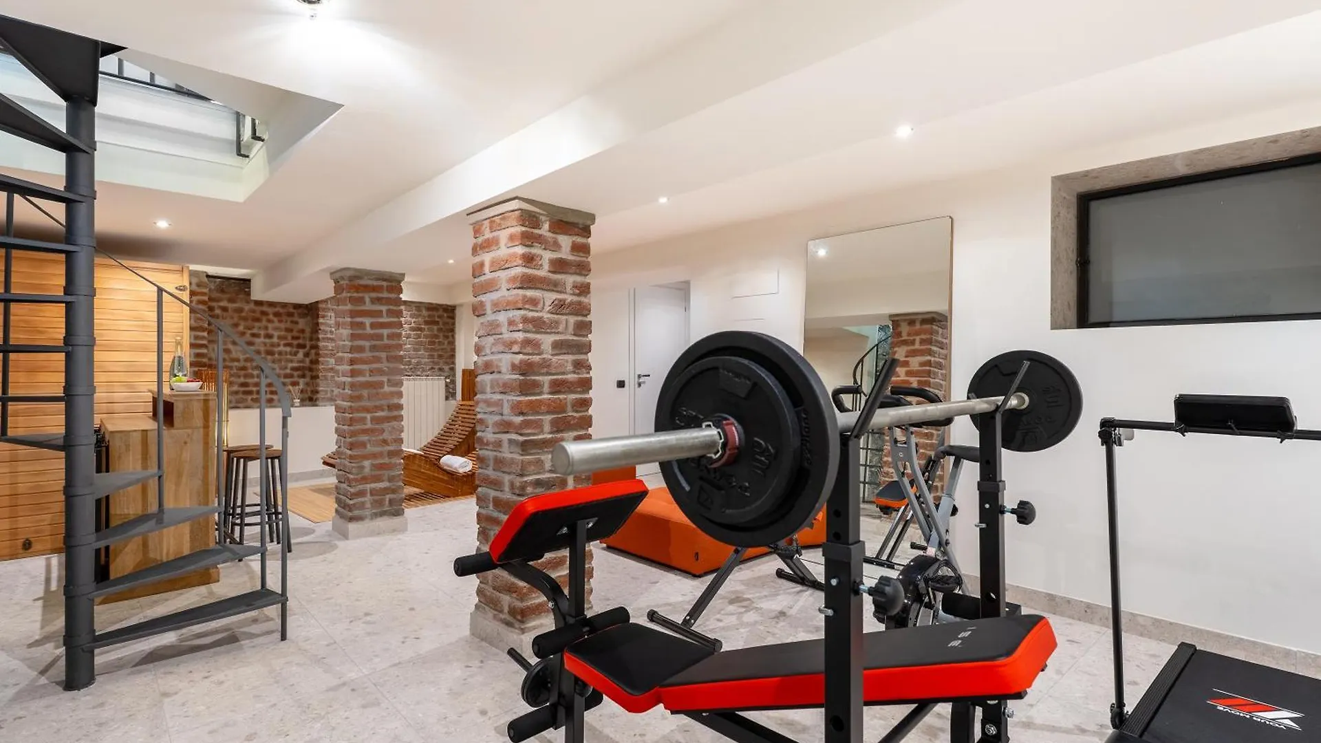 Milano Wellness Suite - Spa, Sauna & Gym Experience
